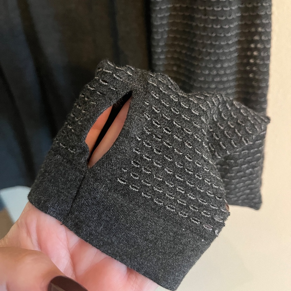 Fabletics LS Workout Top - Picture 3 of 3